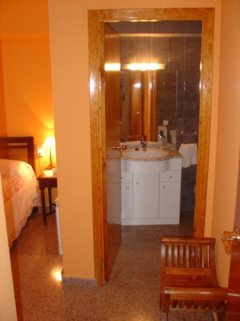 Hostal Restaurante Arasa Санта-Барбара Экстерьер фото